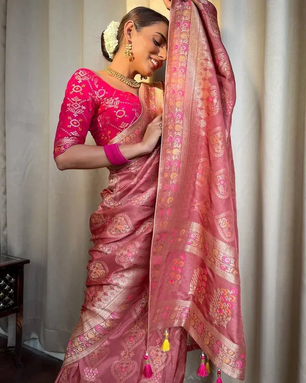 PEACH_PURE_BANARASI_SAREE